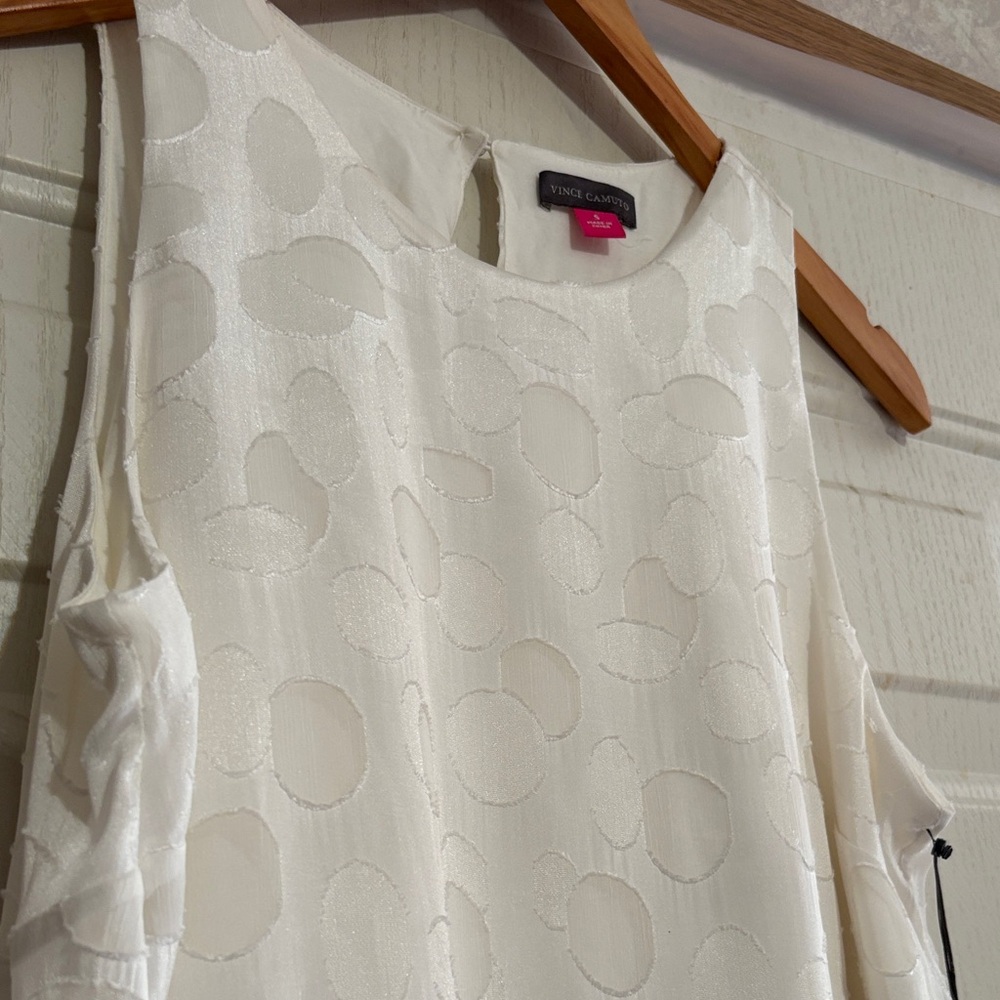 Vince Camuto White Circle Pattern Blouse - Picture 3 of 8